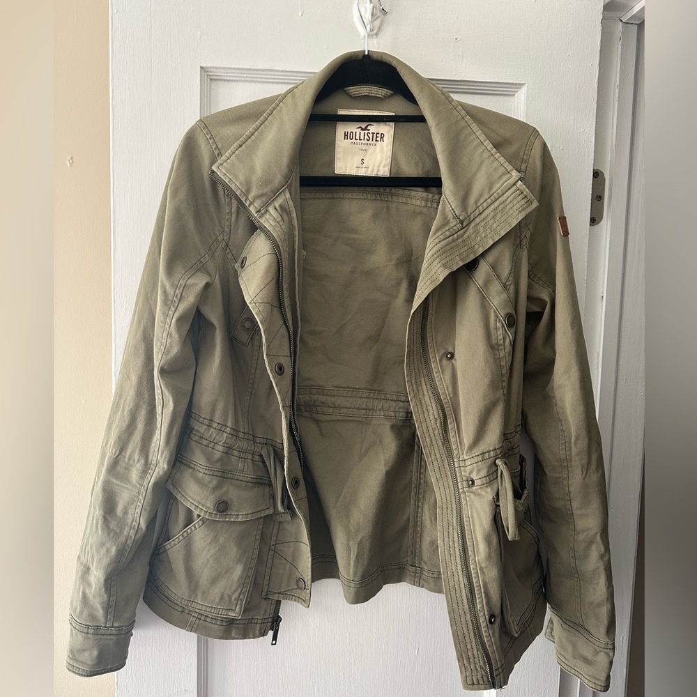 Hollister army jacket, small